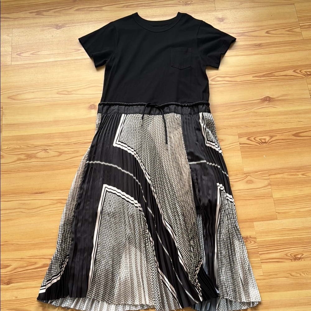 Sacai Black and Silver Pleated Fit and Flare Dress (tried only) 2